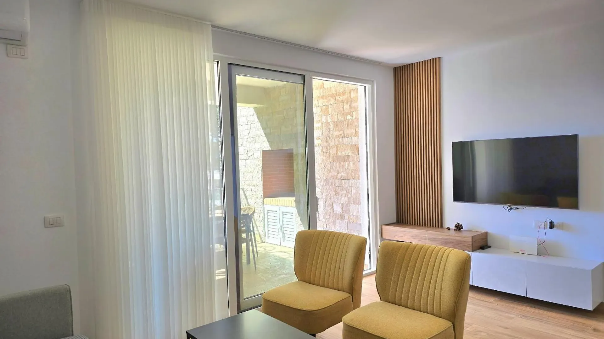 Cozy Beach Apartment - 296 Dıraç 0*,